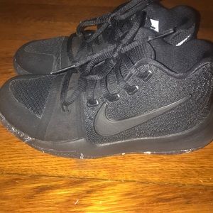 Kyrie 3 👟